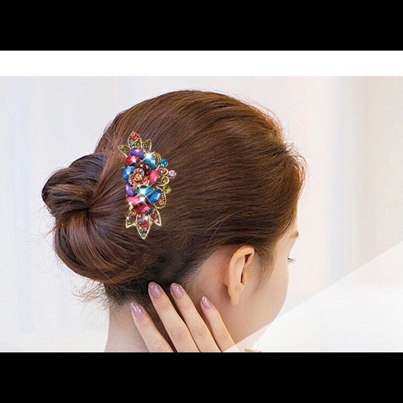 🔥🌟HOST PICK 🌟🔥 Peacock Hair Accessory - Picture 6 of 7